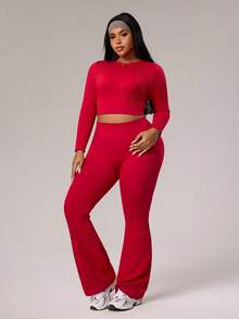 Rhythm Era Conjunto deportivo de talla grande para mujer con pantalón acampanado y manga larga - Rojo - Ver 7