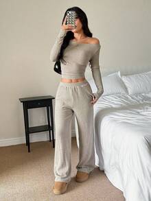 SHEIN PETITE Bộ áo sọc cổ chữ V và quần ống rộng cho nữ - Màu be - Xem 5