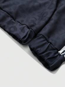 ROMWE MEN Street Life 男士豹纹印花连帽衫两件套，街头风美式休闲卫衣套装，男女皆宜秋冬款 - 深灰色 - 查看 4