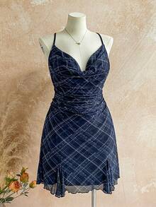 Soleia 大码女士度假吊带迷你连衣裙，垂褶领口，露背设计，蝴蝶结，鱼尾裙摆，性感风格，及膝长度，适合购物、浪漫约会、海滩度假、网纱面料，展现年轻少女气息。 - 彩色 - 查看 4