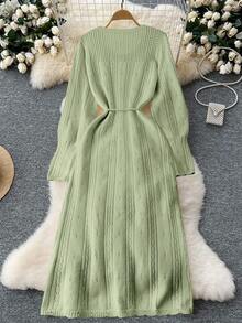 SHEIN LUNE 女士常规版型纯色长袖单排扣针织连衣裙，法式优雅风格 - 綠色 - 查看 2