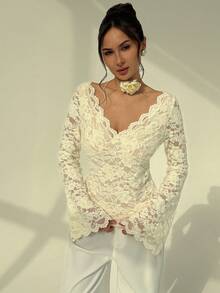 Aloruh Women's Floral Print V-Neck Flare Sleeve Fashionable Fall Autumn Winter Back To School Top, Homecoming