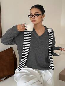 Dazy Plus 大码女式V领休闲宽松套头毛衣，通勤百搭，秋冬季 - 灰色 - 查看 4