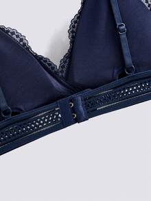 Loungeista 2套女士舒适花朵蕾丝无钢圈文胸内衣套装