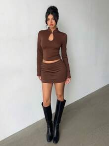 Aloruh Ensemble 2 pièces femme sexy, élégant et attrayant, jupe super courte à col montant ajourée, manches longues, couleur marron. Convient pour le travail, les sorties et l'automne/hiver - Tabac - Voir 6