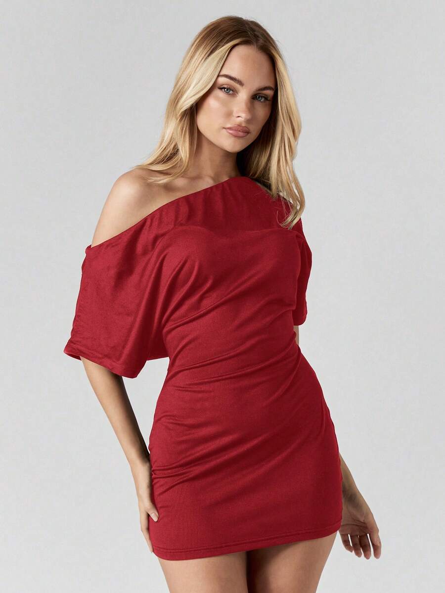 MISSGUIDED Váy ngắn trễ vai với chi tiết nhún bèo và tay ngắn cho các dịp tiệc tối Giáng sinh - Đỏ - Xem 1