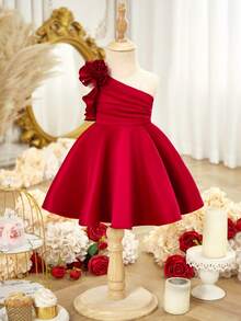 SHEIN 女婴优雅可爱缎面红色碎花不对称肩连衣裙 - 紅色 - 查看 2