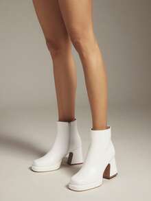Solezae Women's Fashionable Sexy Side-Zipper Platform Ankle Booties - White - View 2