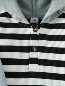 SHEIN Playful Pals 男婴3D毛绒耳朵条纹连帽衫和熊刺绣背带裤两件套，可爱套装，带大熊徽章，婴幼儿秋冬服装，男女通用，适合新生儿至2岁 - 彩色 - 查看 4