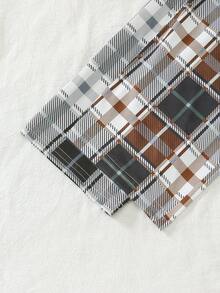 SHEIN 2 Sets Boy Pajamas, Featuring Light Gray & Navy Blue Long Sleeve Tops With Gray & White Plaid, And Navy Blue Loose Fit Pants, Stretchy Knit Fabric, Machine Washable, Comfortable Fit, Family Matching Outfits (2 Sets Sold Separately) - Multicolor - View 7