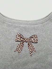 Setelan Sweatshirt Abu-abu Off-Shoulder untuk Remaja Perempuan, Detail Pita Leopard yang Stylish, Celana Panjang Longgar Lebar, Pakaian Kasual Nyaman untuk Sehari-hari di Musim Gugur untuk Sekolah - Grey - View 9