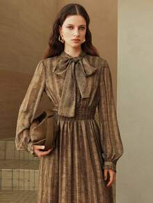 Arave 女士褶皱系带长袖连衣裙，荷叶边下摆，休闲日常穿着，数码印花条纹梭织面料 - 軍綠色 - 查看 7