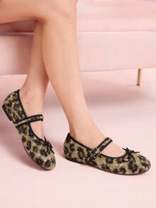 CUCCOO DOLLMOD Women's Leopard Print Buckle Design Casual Flat Loafers - Apricot - View 5