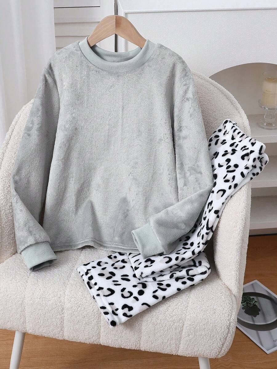 Genkimix Kids Girls' Solid Color Fleece Top & Leopard Print Fleece Thick & Comfortable Long Sleeve Pants Set, Loungewear For Autumn/Winter - Multicolor - View 1
