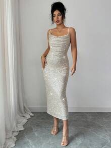 Elenzga 女士亮片吊带露背褶皱领口中长连衣裙，优雅法式复古简约百搭风格，适合冬季、万圣节、圣诞节、感恩节、下午茶会、半正式场合、性感派对、秋冬季穿着。 - 香檳色 - 查看 4