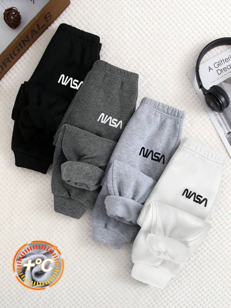 SHEIN 四件套男童休闲学院风舒适时尚简约实用百搭套装，含装饰，柔软舒适加厚裤子，适合搭配男童毛衣，儿童服装，男童校服套装，男童套装，亲子装，生日派对，适合日常生活，适合上学，适合旅行，适合运动，适合秋冬季节