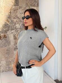 Milla Jasmine Women Casual Loose Short Sleeve Knit Top With Small Logo Embroidery Fall Tops,Knitted Sweater - Grey - View 5