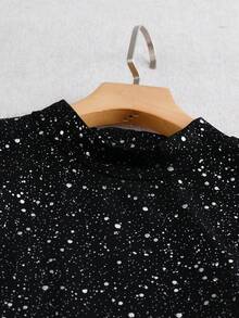 SHEIN Clasi Set da 2 pezzi da donna taglie forti, top a collo alto con paillettes nere e glitter, abbinato a gonna-pantaloncino in stampa leopardata a vita alta, adatto per feste, vacanze e uso quotidiano - Multicolore - Visualizzare 6