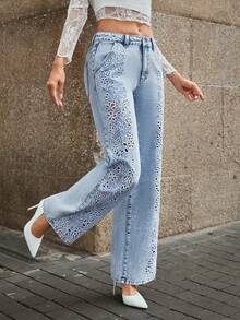 Selenza Jeans de mezclilla rectos de color claro lavados, versátiles y con bordado hueco para mujer - Lavado ligero - Ver 5