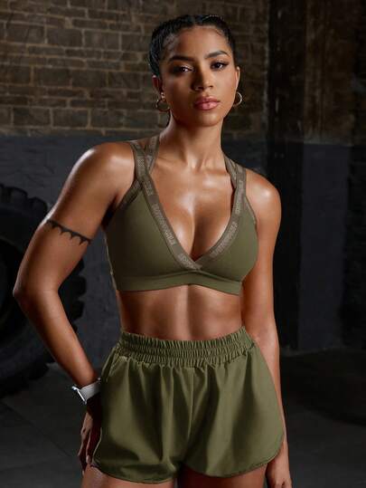 Powerista Minimalist Letter Print Sports Bra, Wear view 5