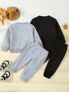 2pcs/Set Setelan Sweatshirt dan Celana Olahraga Kasual Anak Laki-laki dengan Motif Kartun Beruang dan Rantai, Nyaman dan Hangat untuk Musim Gugur & Musim Dingin - MultiWarna - View 2