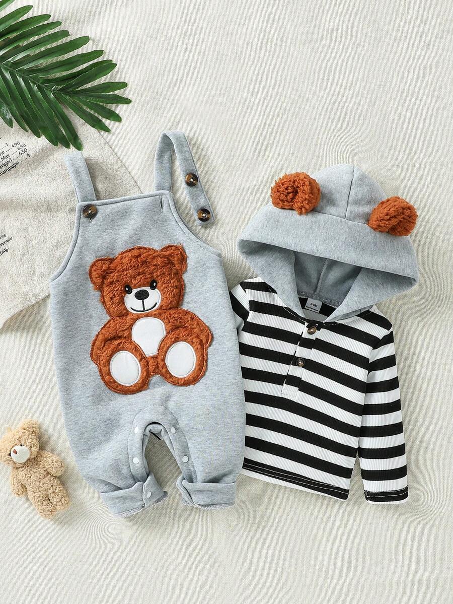 SHEIN Playful Pals 男婴3D毛绒耳朵条纹连帽衫和熊刺绣背带裤两件套，可爱套装，带大熊徽章，婴幼儿秋冬服装，男女通用，适合新生儿至2岁 - 彩色 - 查看 1