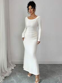 SHEIN Elenzya Váy len dệt kim xoắn thanh lịch thu đông dành cho nữ, thiết kế vai bất đối xứng, tay dài, xếp ly eo, ôm vừa vặn - Màu be - Xem 3