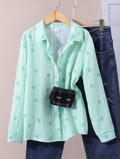 SHEIN Explorewe Klassisk flickskjorta med fjärils- och randigt tryck i Y2K-stil. Lämplig för vardags- eller skolkläder. Kan kombineras med jeans, kjolar eller linnen för en outfit inför skolstarten.