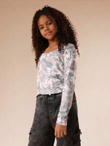 SUMWON Blusa feminina de manga comprida com estampa de borboletas, decote quadrado e padrão abstrato.