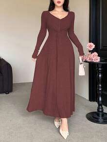 DAZY 女士优雅纯色V领扭结中长连衣裙，秋冬款 - 酒紅色 - 查看 5
