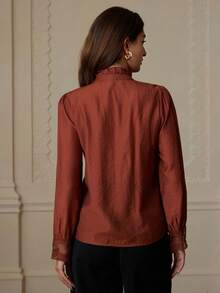 Revavyn Áo sơ mi ren chắp vá tay dài dành cho nữ - Rỉ Nâu - Xem 2