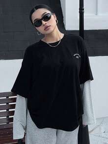 Dazy Plus Áo thun nữ cổ tròn in chữ chắp vá màu sắc thời trang dạo phố rộng rãi, cỡ lớn, mùa xuân/thu - màu đen - Xem 1