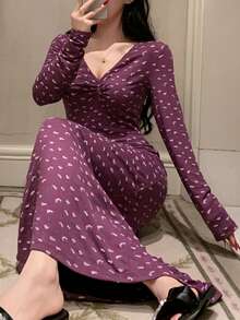 DAZY 女款碎花修身V領抓皺設計長袖睡袍，冬季睡衣 - 紫色 - 查看 5