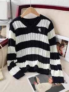 SHEIN Tween Girl Striped Sweater Suitable For Casual Wear, Back To School Wear, Home Style, Daily Wear, School Wear, Travel Wear, Sports Wear, Winter Wear, Christmas Wear, New Year Wear, Preppy Style Autumn Winter White And Black Striped Sweater Knit Sweater Cute Sweater Unisex Cable Knit Sweater - Black and White - View 2