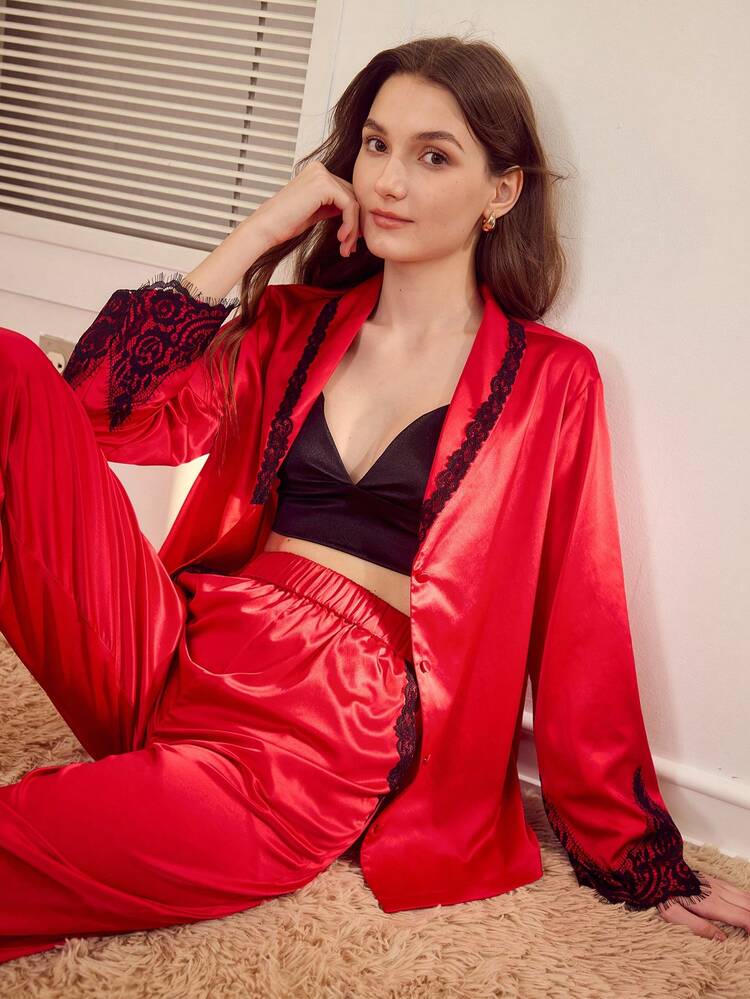 CONJUNTO DE PIJAMA FEMININO COM ACABAMENTO CONTRASTANTE, NATAL, ANO NOVO