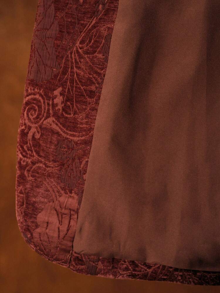 BLAZER ÉLÉGANT POUR FEMMES EN JACQUARD FLORAL BORDEAUX À TAILLE CINTRÉE ET BOUTON UNIQUE