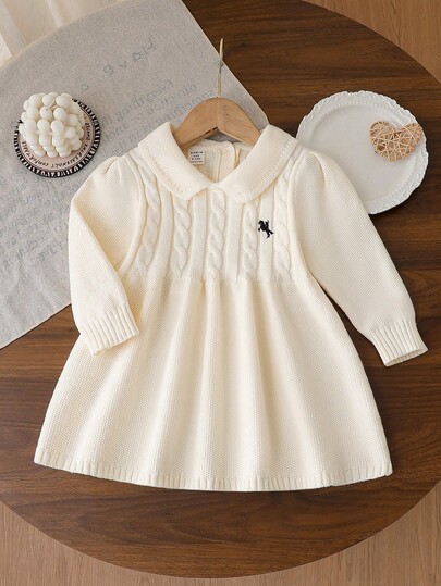 SHEIN Baby Mädchen gestricktes Sweaterkleid, weißes Kabel-Schleifen-Dekor Rundhals Strickkleid, weich & bequem, geeignet für den täglichen Gebrauch, Ausflüge, Reisen, Urlaub, Zuhause, Kinderbetreuung und Schulanfang