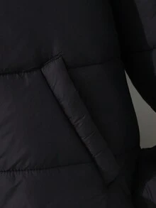 男童黑色绗缝外套一件，带刺绣字母贴花和绗缝滚边 - 黑色 - 查看 4