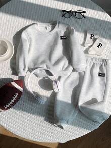 SHEIN 2件套婴儿男女童休闲运动灰色字母印花长袖连帽衫和运动裤套装，秋冬季