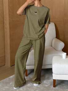 DAZY Cute Cartoon Print Raglan Sleeve Loose Pajama Set - Army Green - View 6