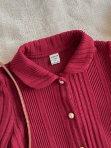 SHEIN 2pcs Young Girls Elegant School Style Christmas Red Striped Collared Cardigan And Mini Skirt Set,Perfect For Autumn,7th Birthday,Parties,Daily Wear - Red - View 4