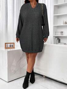 SHEIN LUNE Đầm nỉ dài đến đầu gối, cổ chữ V, tay dài, viền cổ tay và gấu áo mềm mại, cỡ lớn, thanh lịch cho các buổi đi chơi, tụ tập và mặc ở nhà thoải mái - Màu xám đen - Xem 3