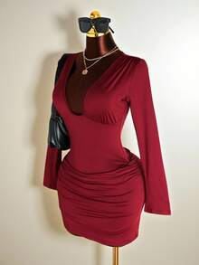 Mistrie 女士优雅性感V领喇叭袖褶饰A字长袖露背连衣裙 - 酒紅色 - 查看 5