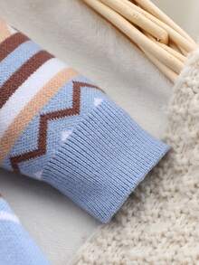 SHEIN Bộ đồ liền thân áo len cho trẻ sơ sinh, áo len dệt kim hình gấu hoạt hình dễ thương, cổ tròn, vải Jacquard, cài nút, mềm mại và thoải mái, thích hợp mặc vào mùa xuân/thu, mặc hàng ngày, đi chơi, du lịch, nghỉ dưỡng, mặc nhà, đi nhà trẻ và vui chơi cho trẻ em - Màu xanh lam - Xem 6
