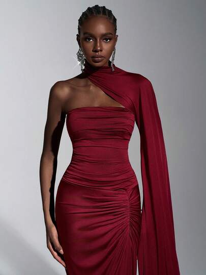 Elitara 优雅奢华的酒红色弹力针织露肩紧身连衣裙，带有荷叶边袖子、开衩和拖尾下摆，适合伴娘
