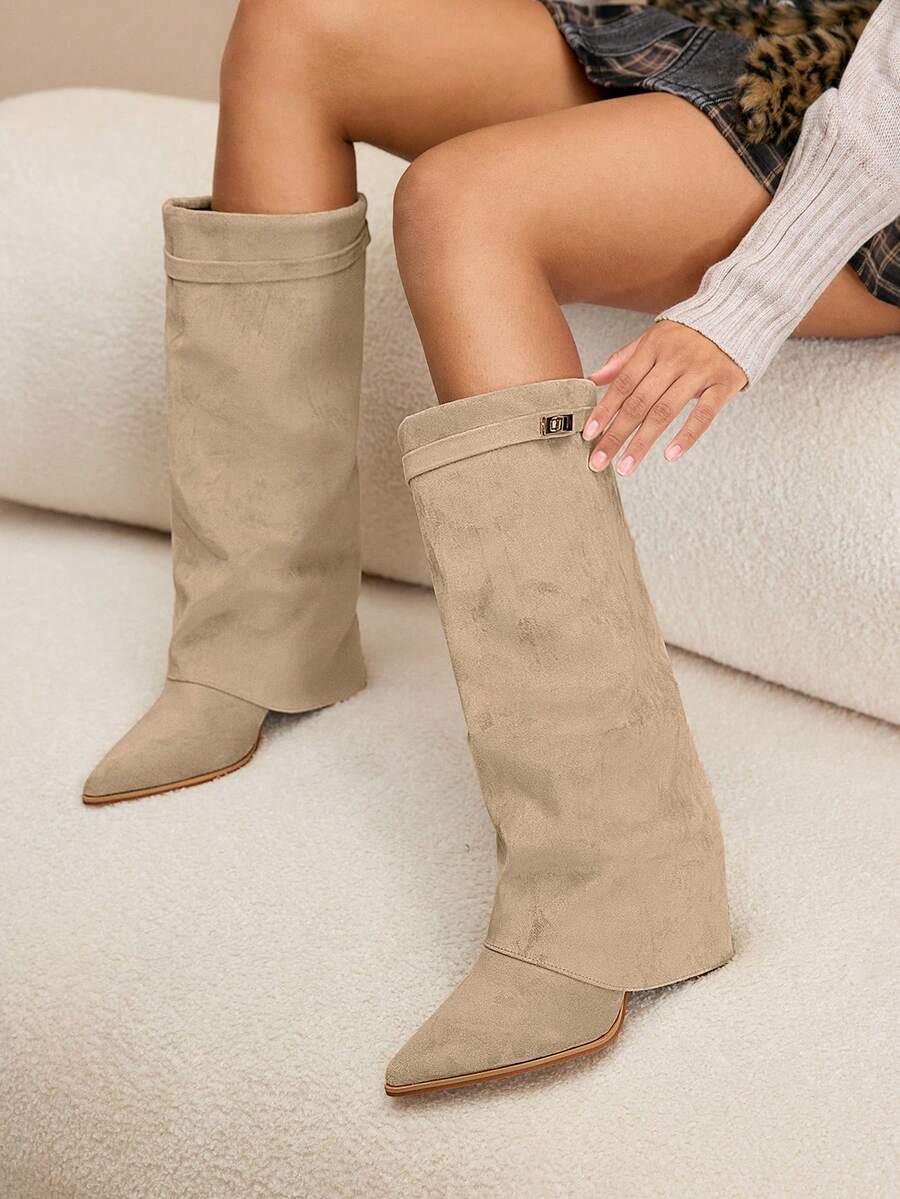 Daringsoles 女式尖头粗跟绒面西部流苏靴，修身高筒靴 - 米色 - 查看 1