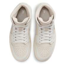 Nike AIR JORDAN 1 MID - Legend Light Brown/Muslin/Sail - View 4