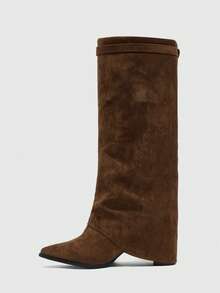 Daringsoles 女士尖头粗跟麂皮西部靴，修身高筒靴 - 卡其色 - 查看 9