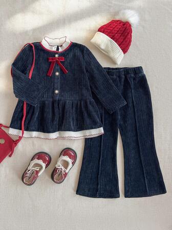 PrepCrw 2 piezas Conjunto de niñas jóvenes de camisa de punto de cuello redondo de manga larga con rayas onduladas rojas y blancas y decoración de lazo azul marino, y pantalones acampanados, adecuado para salidas casuales, reuniones, vacaciones, otoño/invierno, Navidad