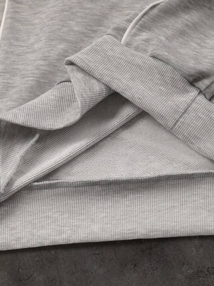 Manfinity EMRG 男士休闲印花圆领插肩袖卫衣，秋季款 - 淺灰色 - 查看 5